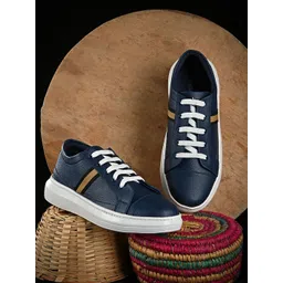 The Roadster Lifestyle Co Men vy Blue Striped Sneakers