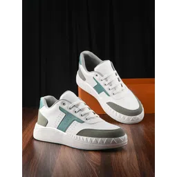 The Roadster Lifestyle Co. Men White & Sea Green Colourblocked Lightweight Sneakers