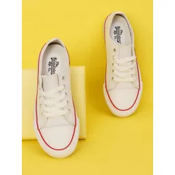 The Roadster Lifestyle Co. Men White Textured Comfort Insole Canvas Lace-Up Sneakers