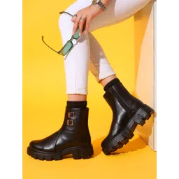 The Roadster Lifestyle Co. Women Black Heeled Buckled Mid-Top Chunky Boots