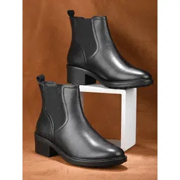 The Roadster Lifestyle Co. Women Black Mid Top Block Heel Chelsea Boots
