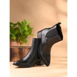 The Roadster Lifestyle Co Women Block-Heeled Casual Boots