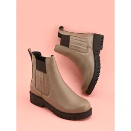 The Roadster Lifestyle Co Women Block Heeled Chelsea Boots