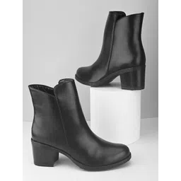 The Roadster Lifestyle Co Women Block-Heeled Chelsea Boots
