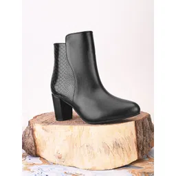 The Roadster Lifestyle Co Women Block-Heeled Chelsea Boots