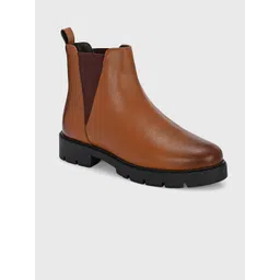 The Roadster Lifestyle Co Women Block-Heeled Chelsea Boots