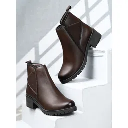 The Roadster Lifestyle Co Women Block-Heeled Chelsea Boots