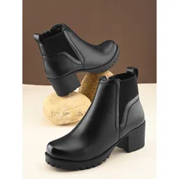 The Roadster Lifestyle Co Women Casual Chelsea Boots