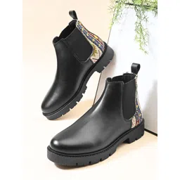 The Roadster Lifestyle Co Women Casual Chelsea Boots