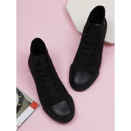 The Roadster Lifestyle Co Women Casual Shoes