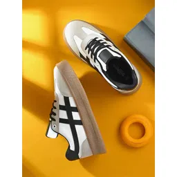 The Roadster Lifestyle Co Women Casual Sneakers