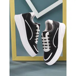 The Roadster Lifestyle Co. Women Colourblocked Casual Sneakers