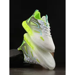 The Roadster Lifestyle Co. Women Green & White Running Sports Shoes