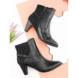 The Roadster Lifestyle Co. Women Heeled Zipper Boots