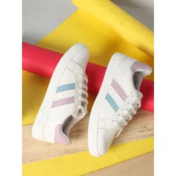 The Roadster Lifestyle Co Women Lace-Up Sneakers