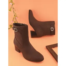 The Roadster Lifestyle Co Women Round Toe Block Heeled Regular Boots