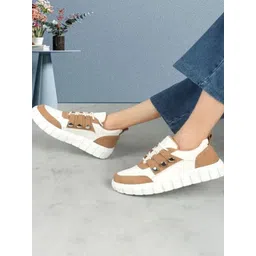 The Roadster Lifestyle Co Women Round Toe Lightweight Lace-Ups Sneakers