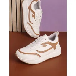 The Roadster Lifestyle Co Women Round Toe Lightweight Lace-Ups Sneakers