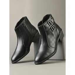 The Roadster Lifestyle Co Women Round Toe Zip -Up Boots