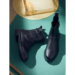 The Roadster Lifestyle Co Women Textured Ankle Length Versatile Boot