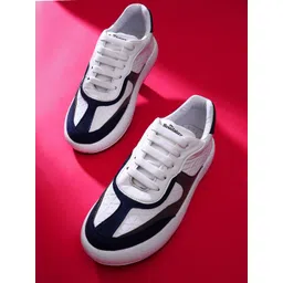 The Roadster Lifestyle Co Women Woven Design Sneakers