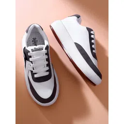 The Roadster Lifestyle Co Women Woven Design Sneakers