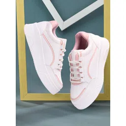 The Roadster Women Lifestyle Co. Women Casual Sneakers