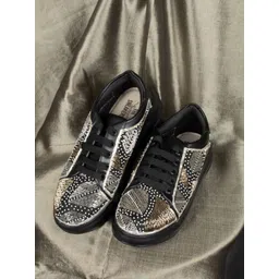 The Saree Sneakers Women Textured Sneakers