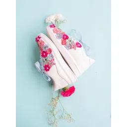 The Saree Sneakers Women Textured Sneakers