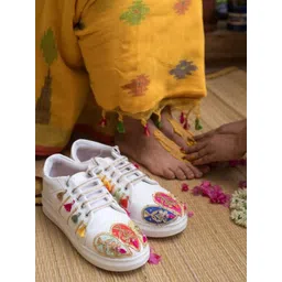 The Saree Sneakers Women Textured Sneakers