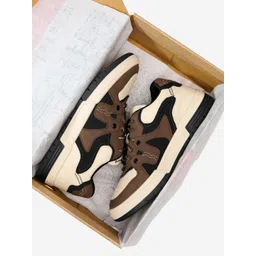 The Souled Store Women Colourblocked Lightweight Comfort Insole Nubuck Sneakers