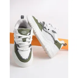 THE WHITE POLE Men Colourblocked Round Toe Lightweight Memory Foam Patent Leather Sneakers