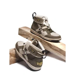 THE WHITE POLE Men Colourblocked Round Toe Memory Foam Lightweight Sneakers