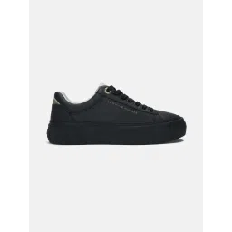 Tommy Hilfiger Solid Black Leather Sneakers