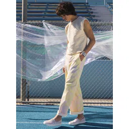 TOMS Men Textured Slip-On Sneakers