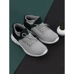 TPENT Men Anti Odour Slip-On Running Shoes