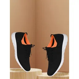 TPENT Men Antibacterial Woven Design Sneakers