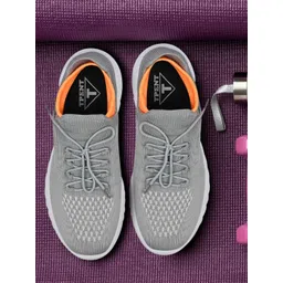 TPENT Men Antibacterial Woven Design Sneakers