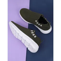 TPENT Men Mesh Running Anti-Odour Non-Marking Shoes