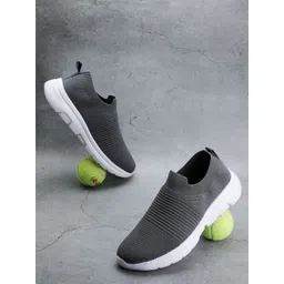TPENT Men Mesh Running Non-Marking Shoes