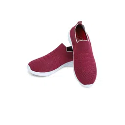 TPENT Women Textured Slip-On Running Sports Shoes