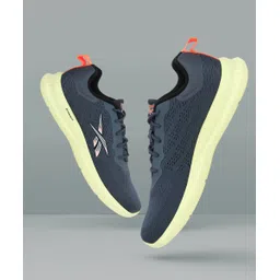 Track Wing Walking Shoes For Men