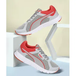 Trackracer 2.0 Wn's Running Shoes For Women