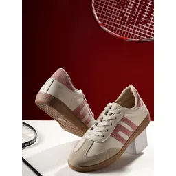 TRASE Women Sneakers