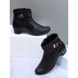 TRASE Zenith Women Round Toe Zip Regular Boots