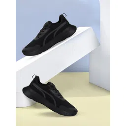 Tread Run Sneakers For Men