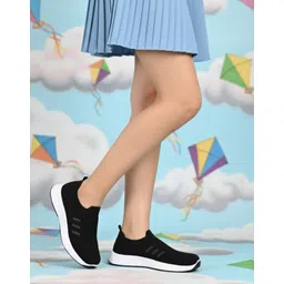 Trending Casual Slip-On Shoes For Women Slip On Sneakers For Women