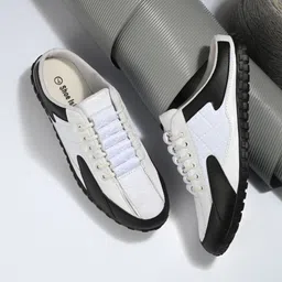 Trendy Black Lightweight Boys Men Slip-On Sneakers Slip-On Casual Shoes For Men Sneakers For Men