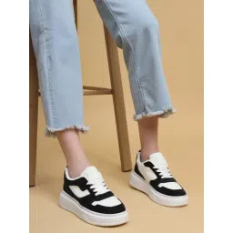 Truffle Collection Women Black Sneaker