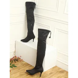 Truffle Collection Women Black Solid Winter Boots